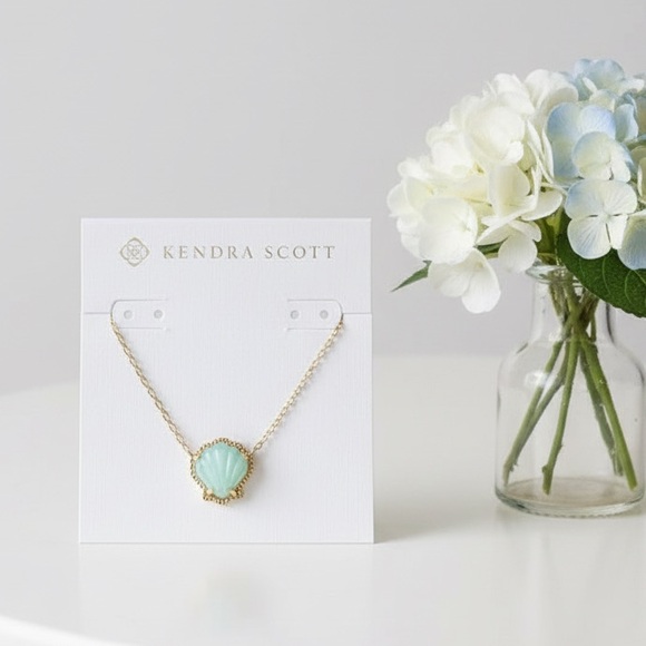 Kendra Scott Jewelry - Kendra Scott Brynne Gold Shell Short Pendant Necklace in Sea Green Chrysocolla